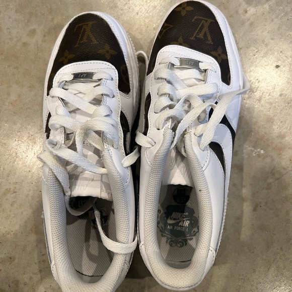 Louis Vuitton Air Forces / One Twelves - Picture 5 of 8